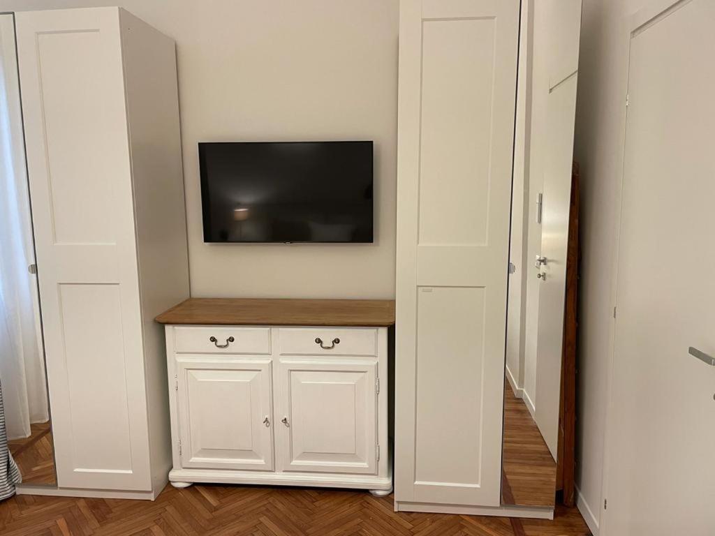Apartment Est Modena
