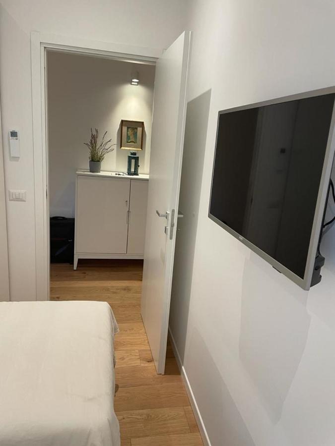 Est Apartment *